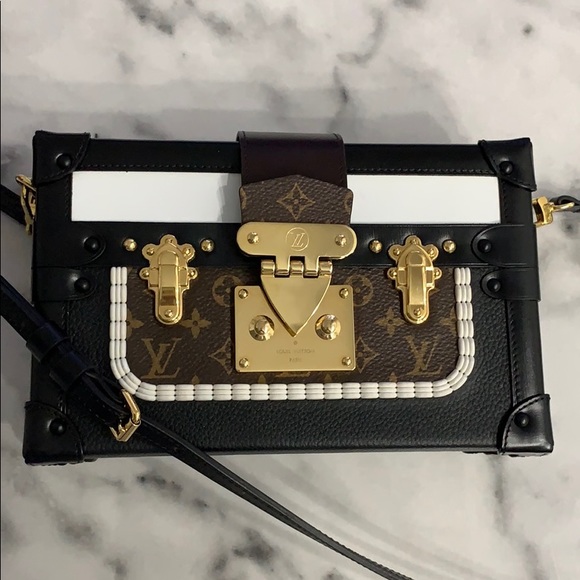 Louis Vuitton Handbags - LOUIS VUITTON PETITE MALLE
